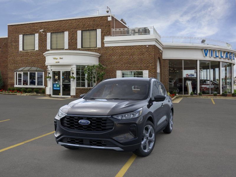 New 2026 Ford Escape ST-Line w/ Tech Pack #1 AWD/4WD image 2