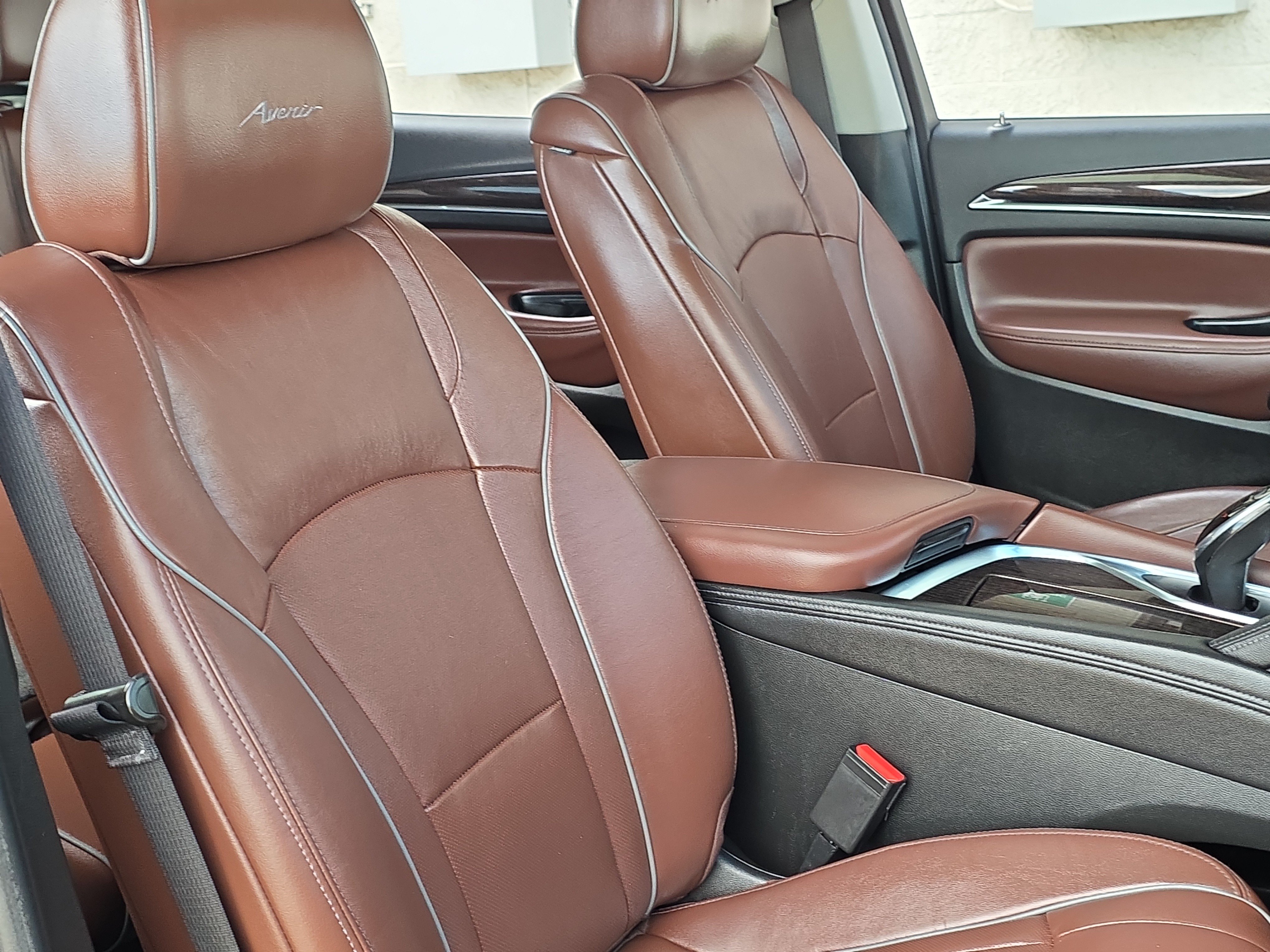 Used 2021 Buick Enclave Avenir w/ Avenir Technology Package FWD image 32