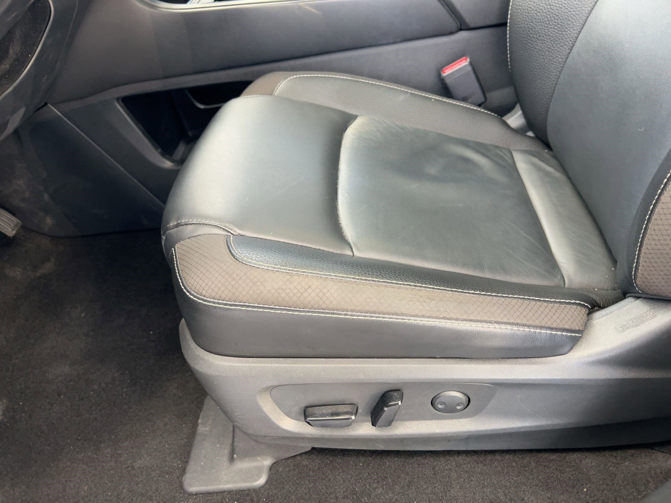 Used 2023 Nissan Pathfinder SL w/ SL Premium Package image 14