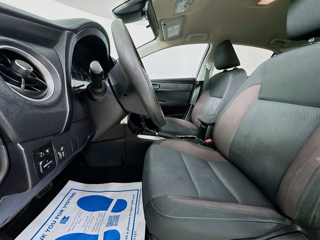 Used 2019 Toyota Corolla LE FWD image 24