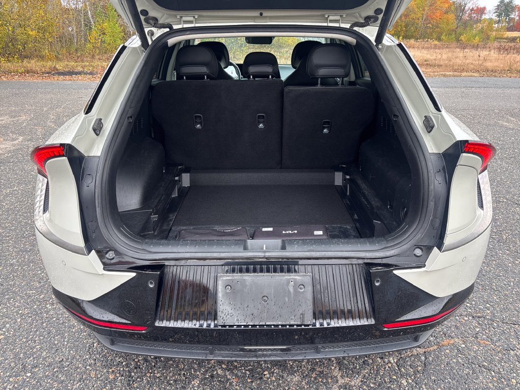 Certified 2023 Kia EV6 Wind AWD/4WD image 22