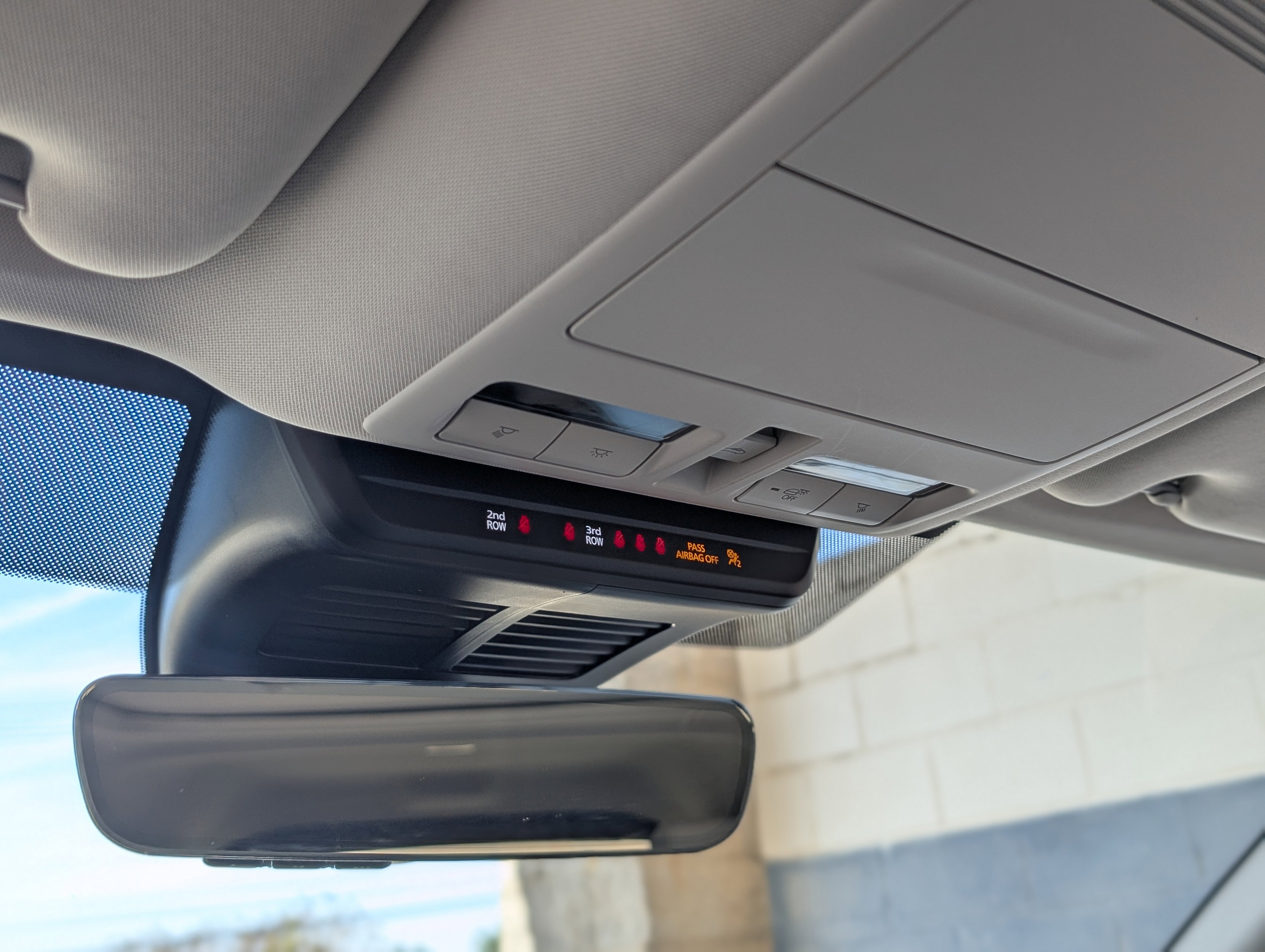 Used 2025 MAZDA CX-90 Plug-In Hybrid w/ Premium Plus image 31