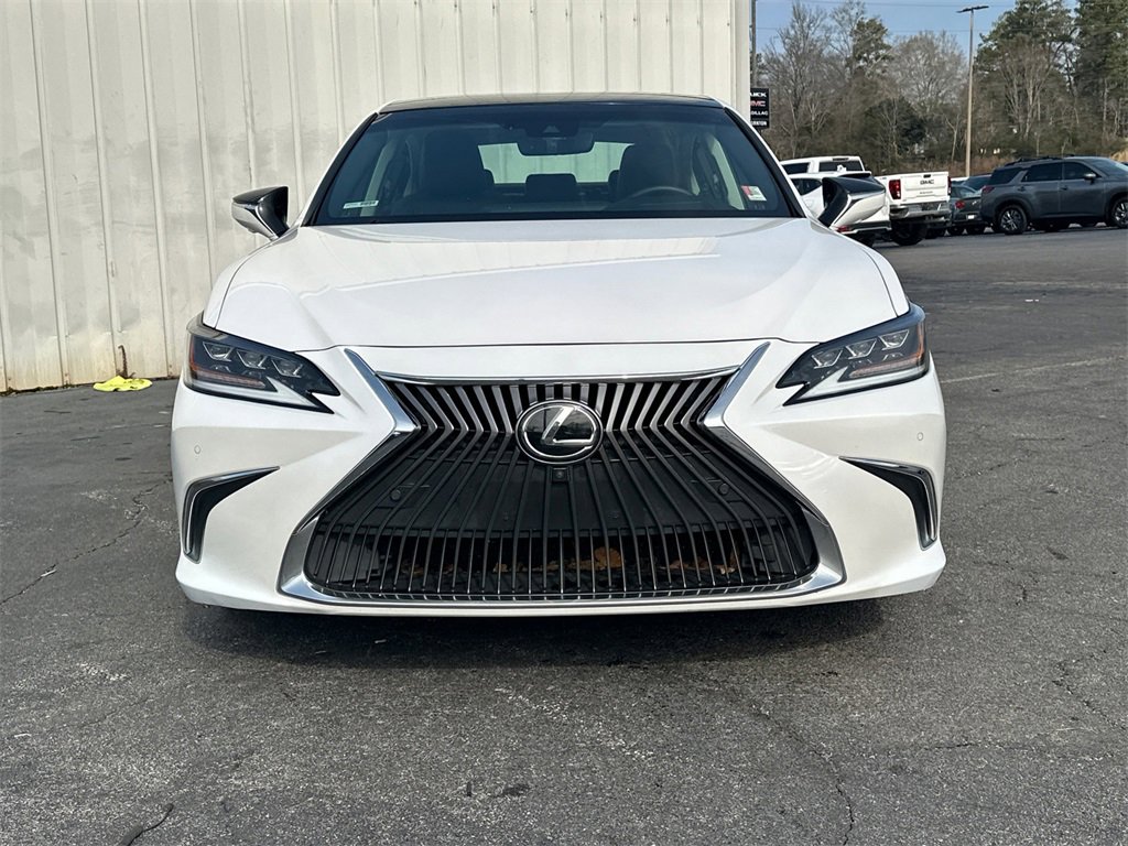 Used 2019 Lexus ES 350 Ultra Luxury w/ Accessory Package image 3