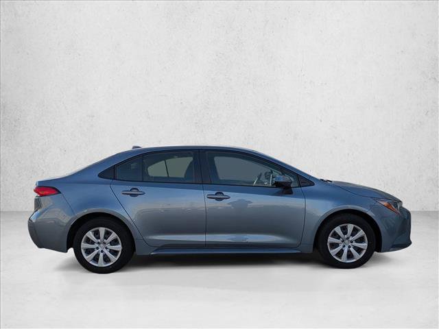Used 2021 Toyota Corolla LE image 4