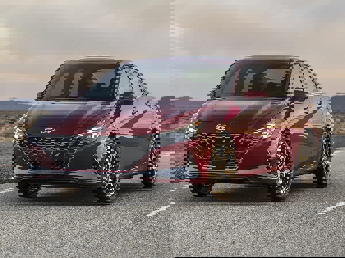 Used 2021 Hyundai Elantra SEL w/ Convenience + Premium Package image 1