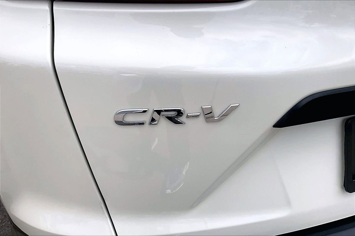Used 2018 Honda CR-V LX image 7