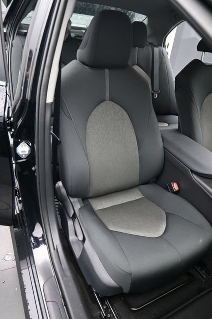 Used 2023 Toyota Camry LE w/ Convenience Package FWD image 17
