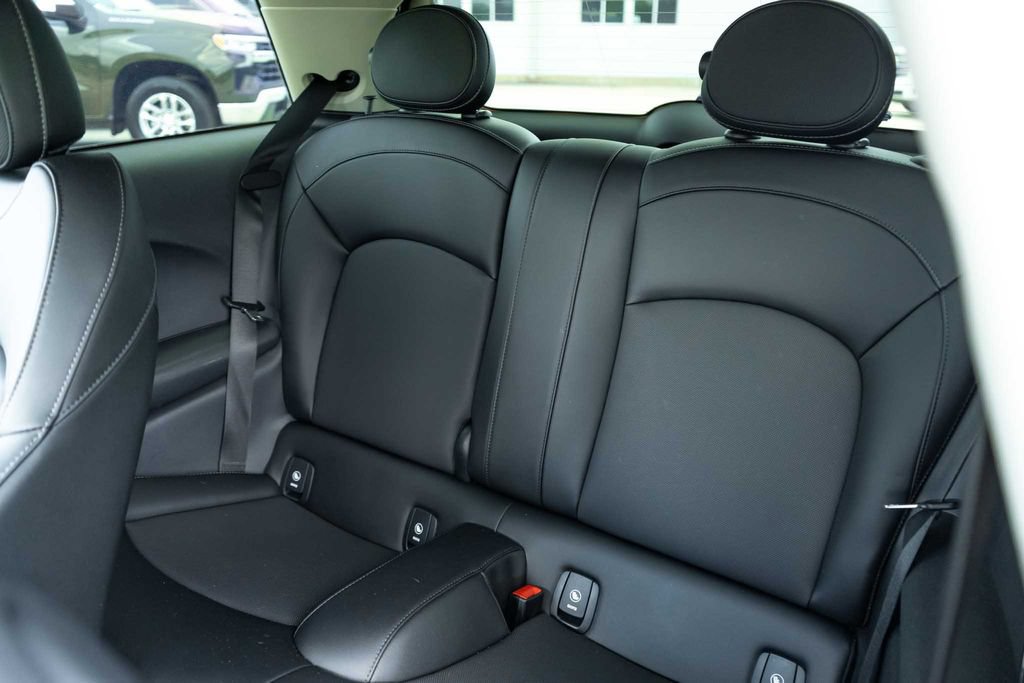 Used 2017 MINI Cooper S FWD image 17