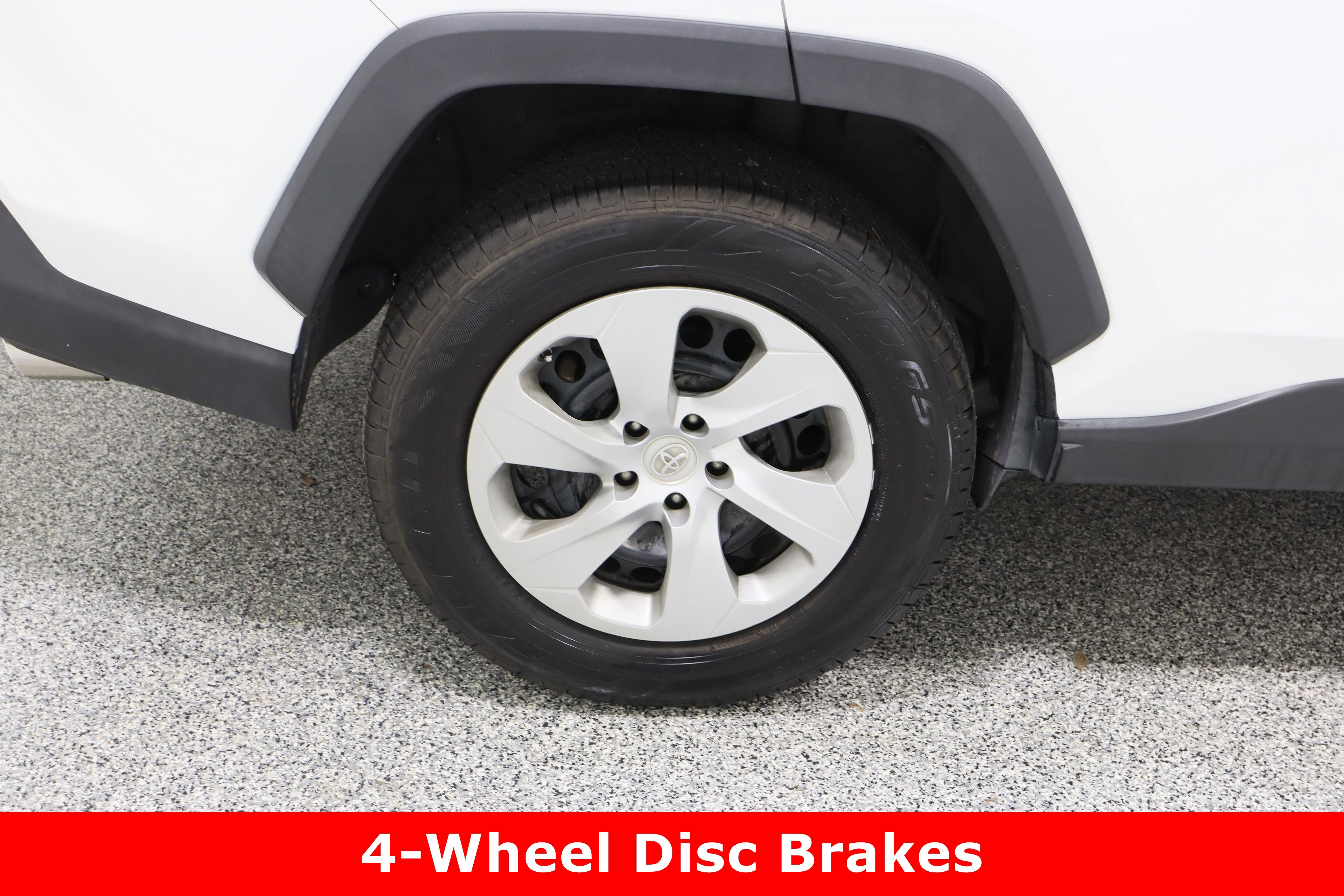 Used 2021 Toyota RAV4 LE w/ Carpet Mat Package (TMS) image 6