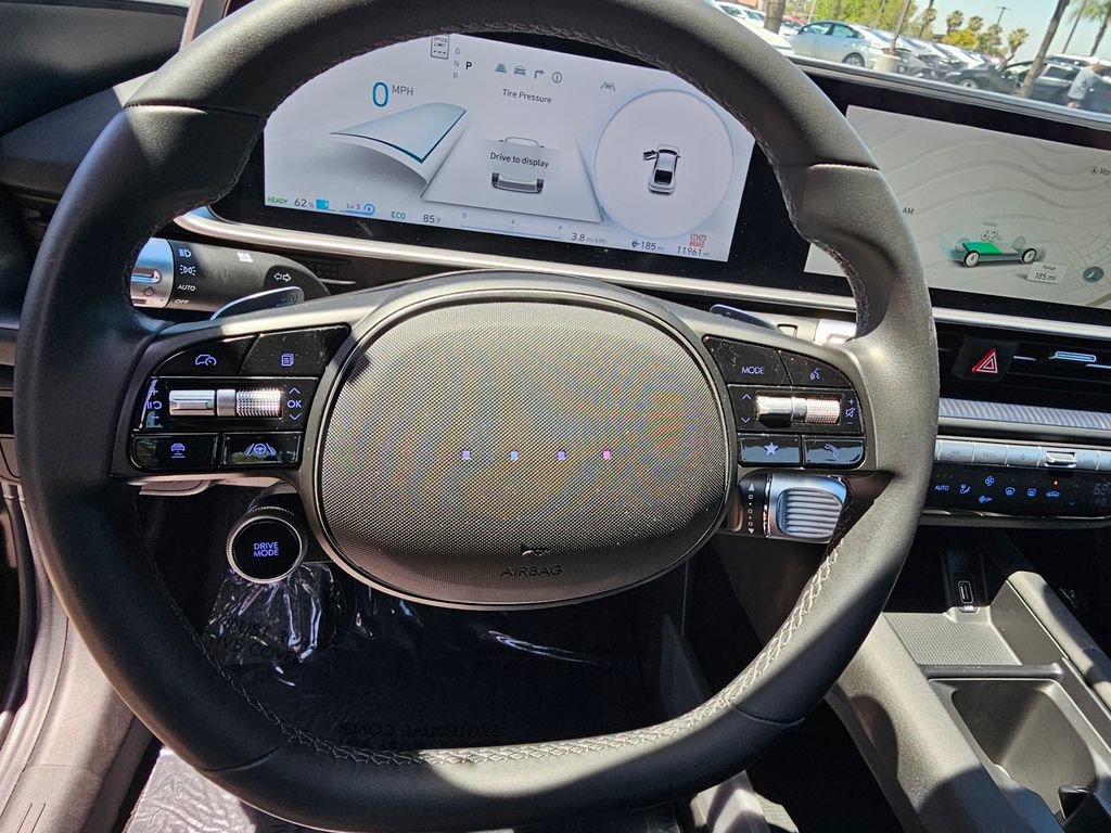 Used 2024 Hyundai Ioniq 6 SE RWD image 27