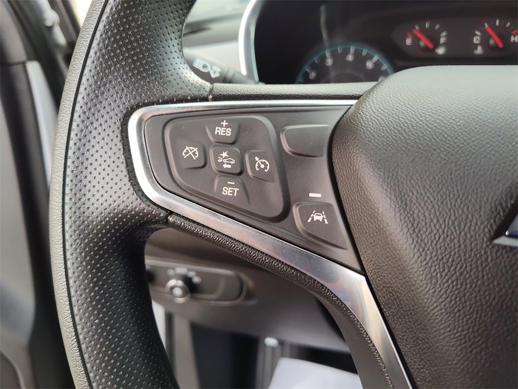 Used 2021 Chevrolet Equinox LS image 24