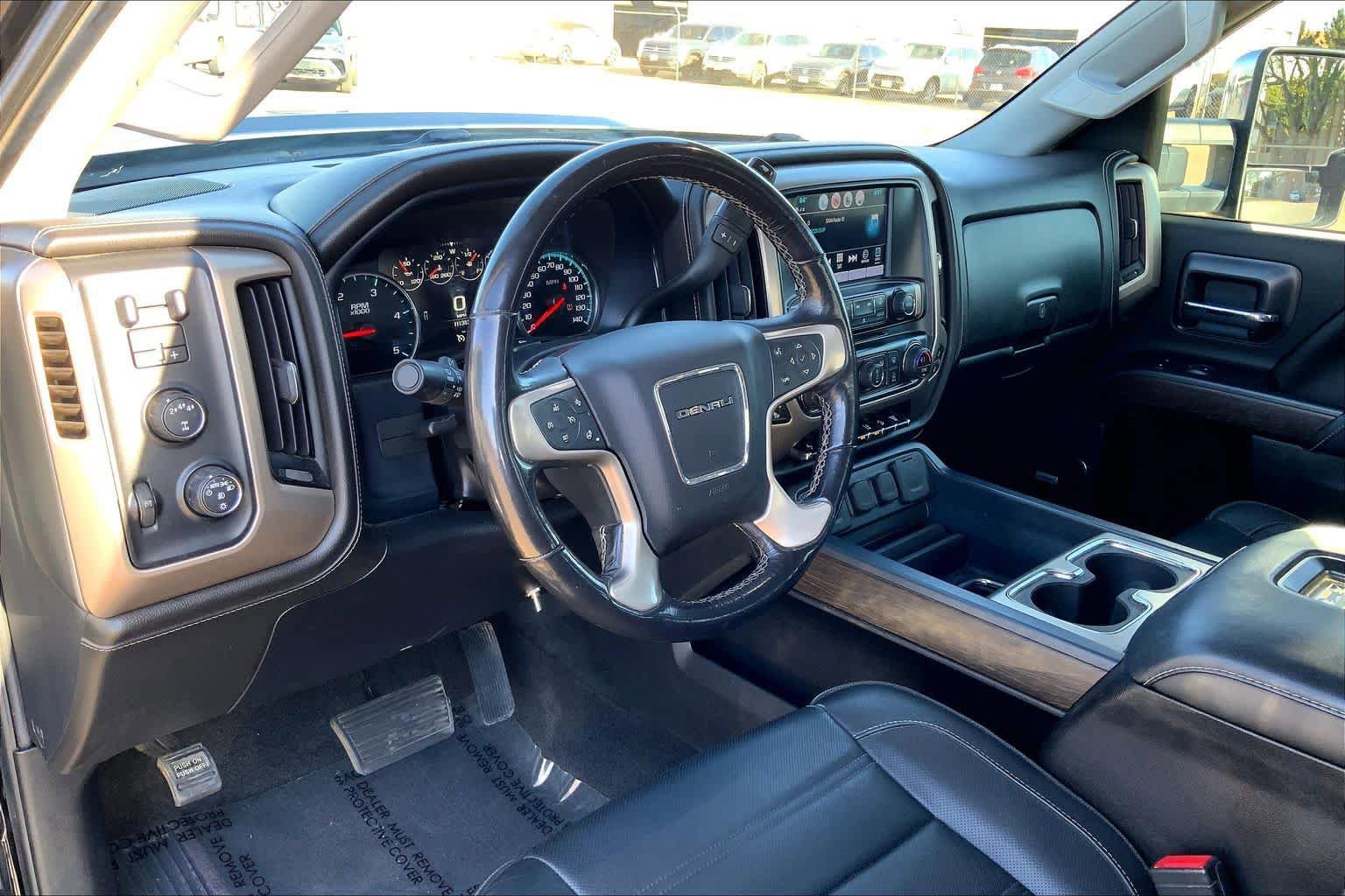 Used 2018 GMC Sierra 2500 Denali w/ Duramax Plus Package image 17