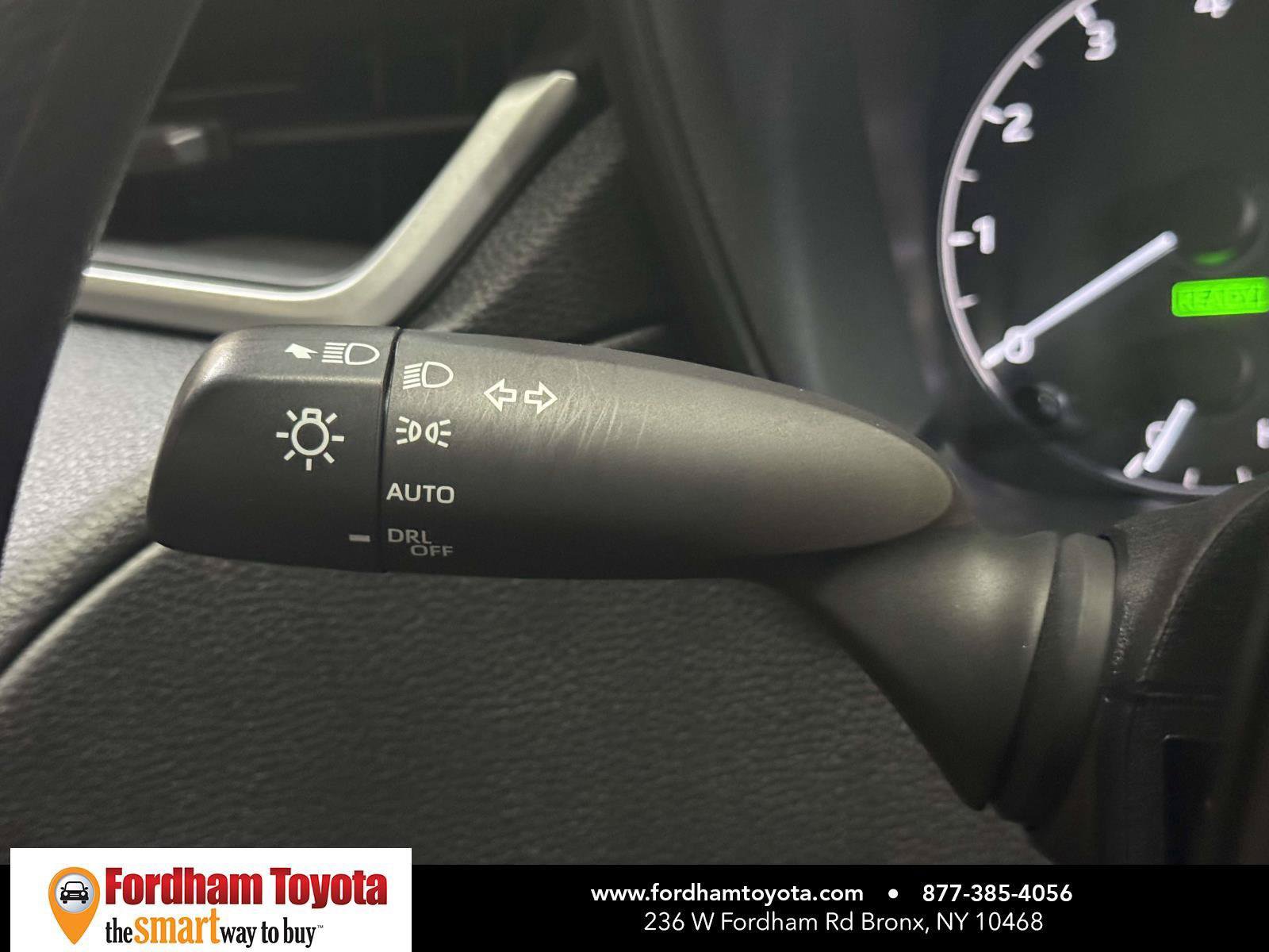 Used 2024 Toyota Corolla Cross AWD Hybrid image 22