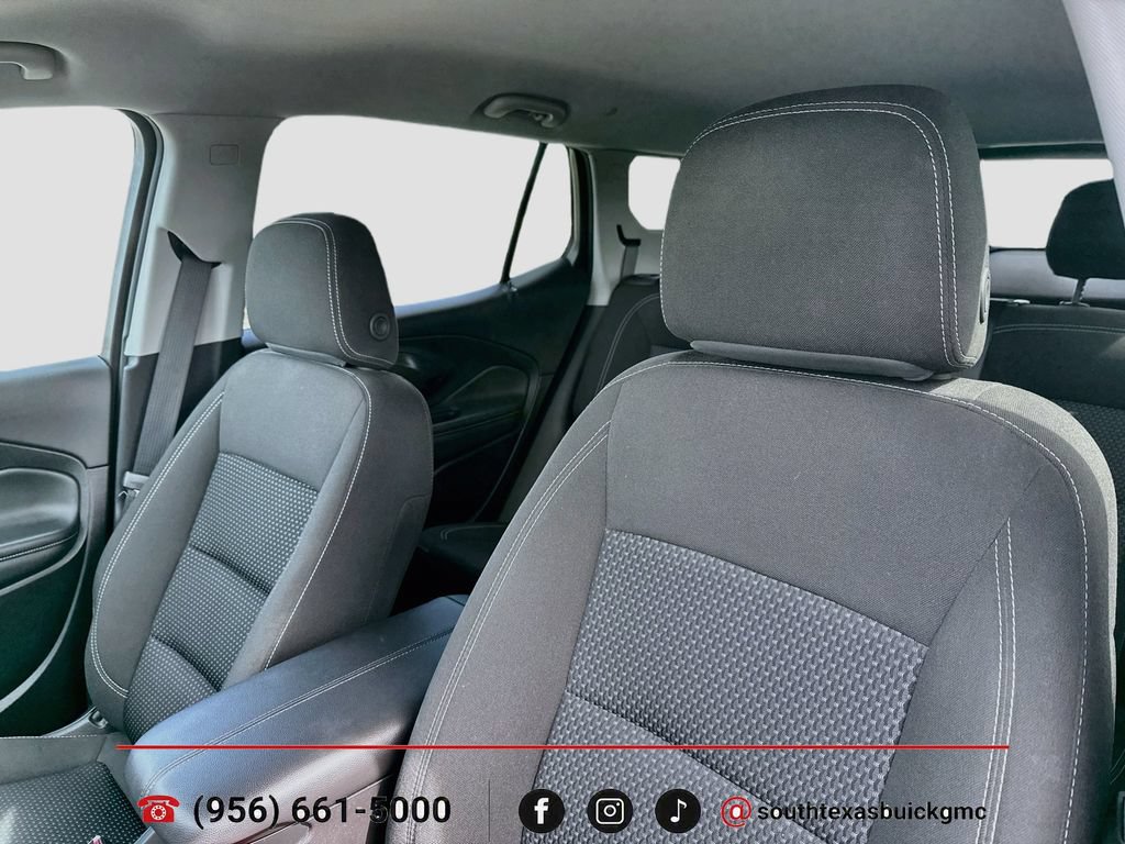 Used 2024 GMC Terrain SLE w/ Driver Convenience Package FWD image 13