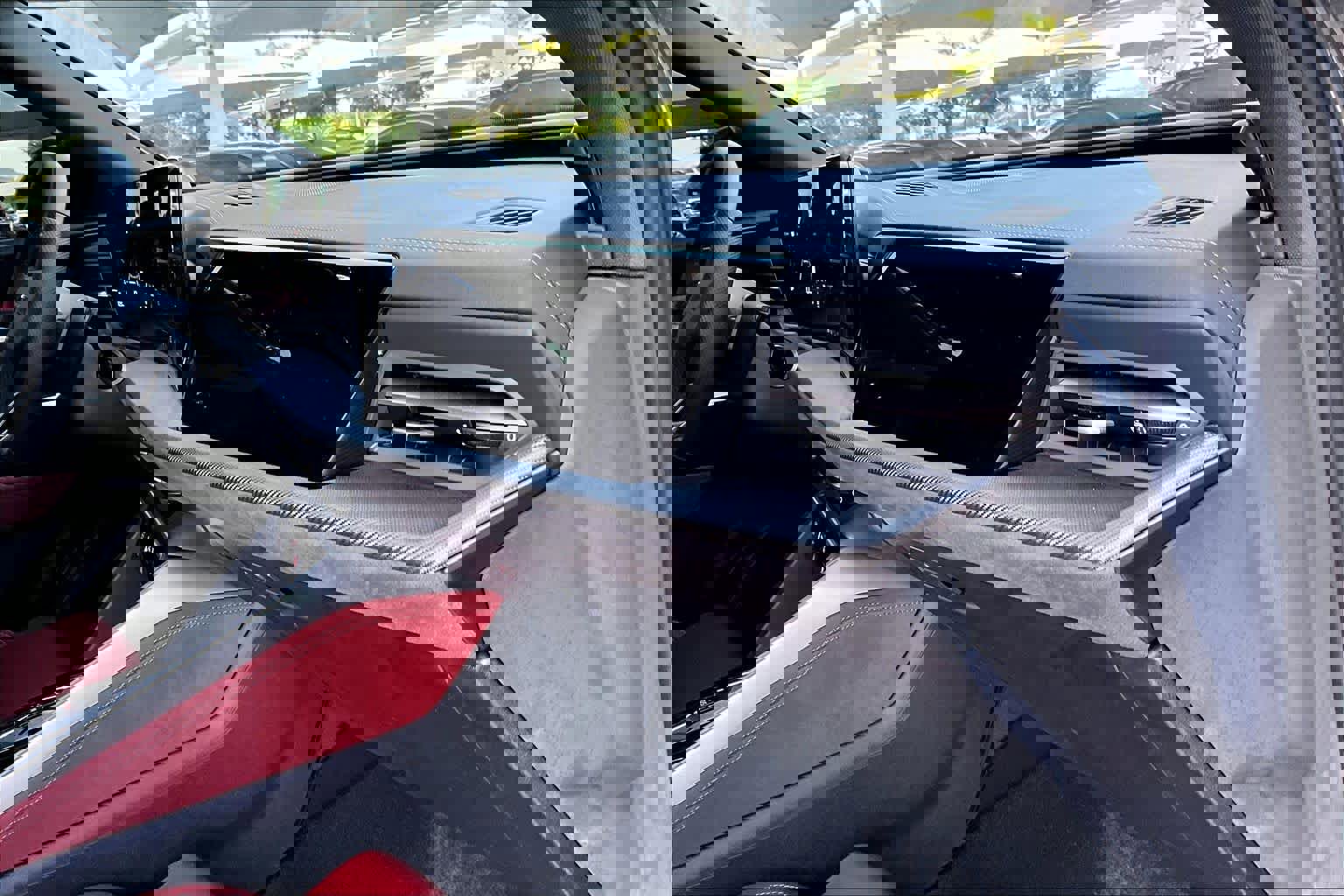 Used 2025 Audi SQ5 Premium Plus w/ Premium Plus Package image 18