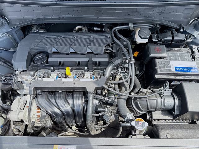 Used 2023 Hyundai Venue Limited w/ Cargo Package FWD image 28