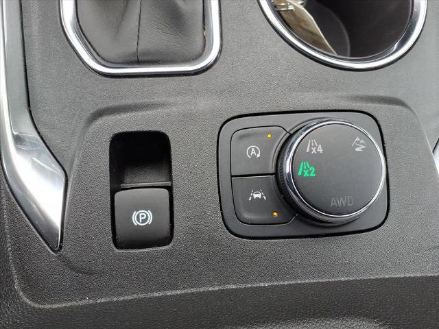 Used 2023 Chevrolet Traverse LT image 27