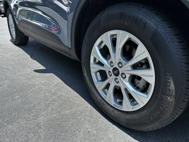 Certified 2023 Ford Escape Active AWD/4WD image 11