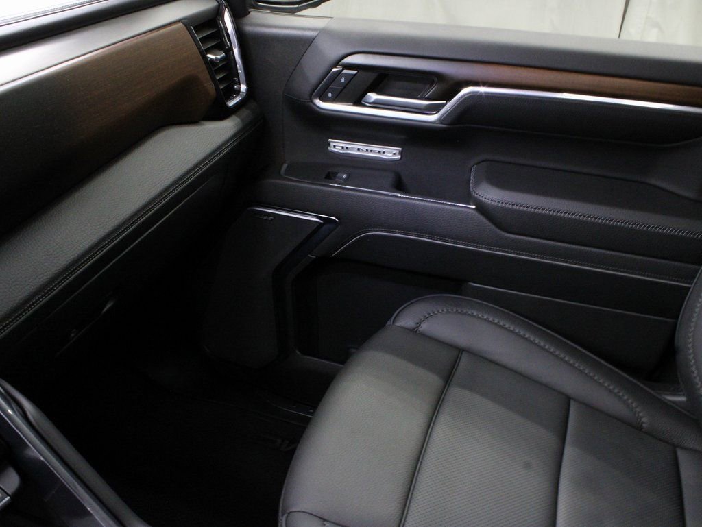 Used 2024 GMC Sierra 1500 Denali w/ Denali Reserve Package AWD/4WD image 31