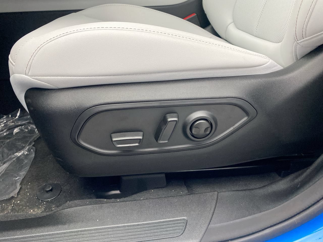 New 2026 Jeep Cherokee Limited AWD/4WD image 13