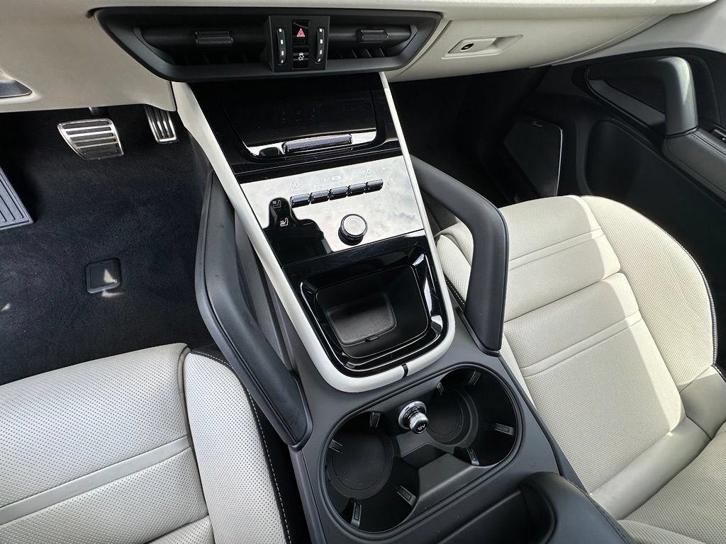 Certified 2026 Porsche Cayenne S AWD/4WD image 36