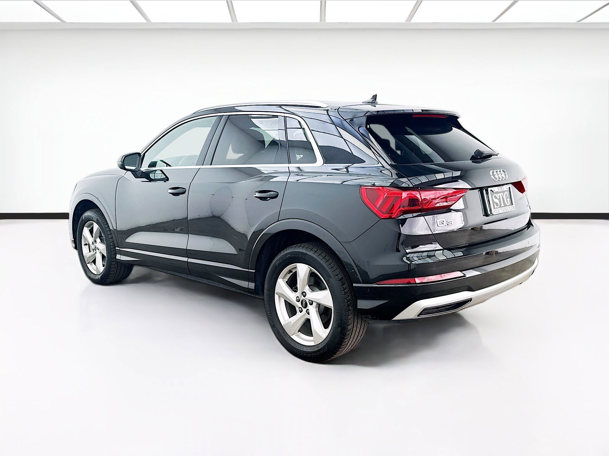 Used 2021 Audi Q3 2.0T Premium w/ Convenience Package image 6