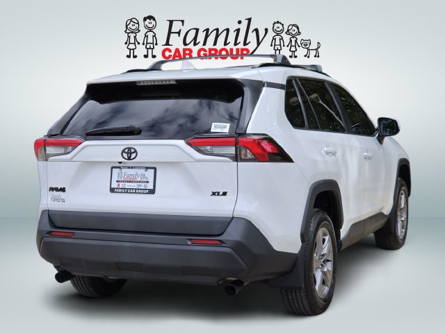 Used 2024 Toyota RAV4 XLE FWD image 4