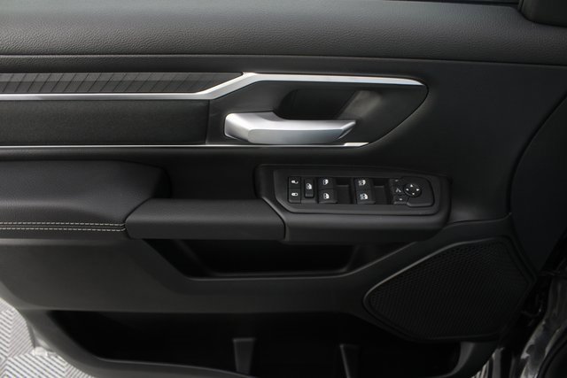 New 2025 RAM 1500 4x4 Crew Cab image 13