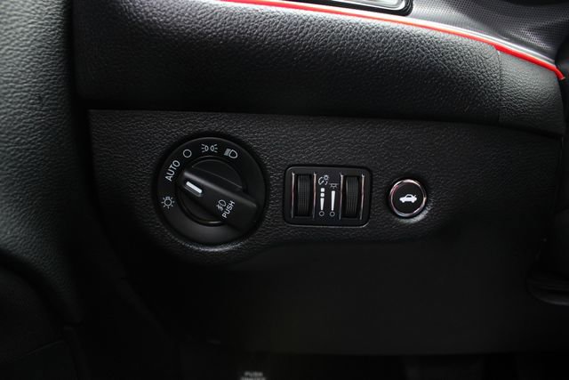Used 2016 Dodge Challenger R/T w/ Blacktop Package RWD image 8