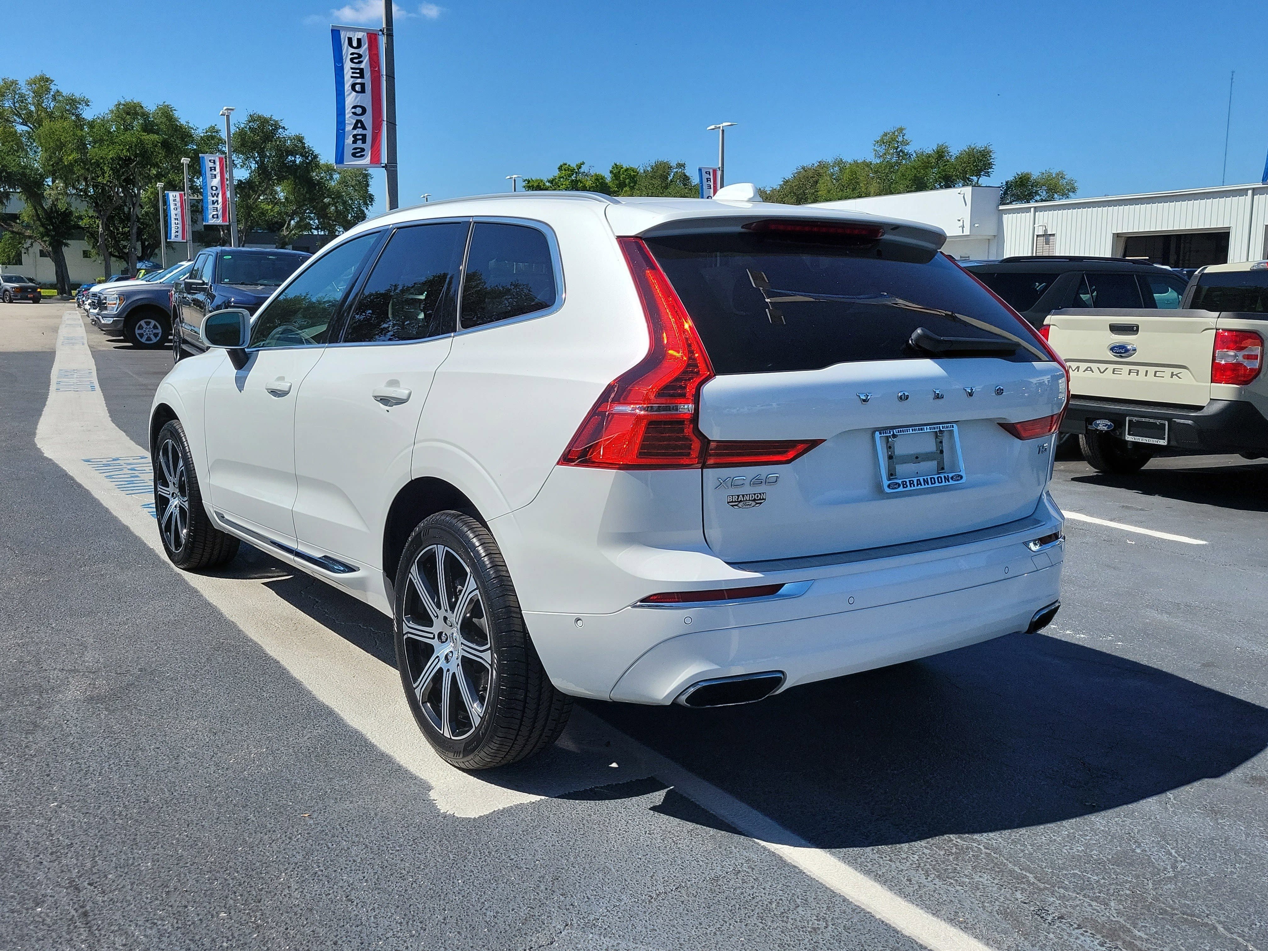 Used 2021 Volvo XC60 T5 Inscription FWD image 7