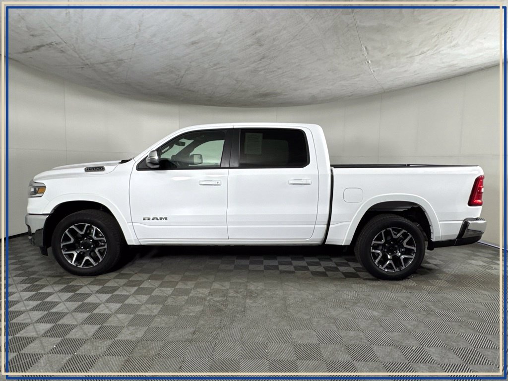Used 2026 RAM 1500 Laramie AWD/4WD image 9