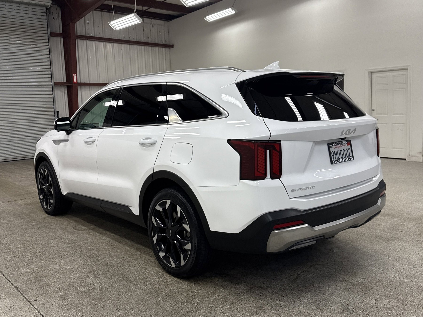 Used 2024 Kia Sorento SX image 11