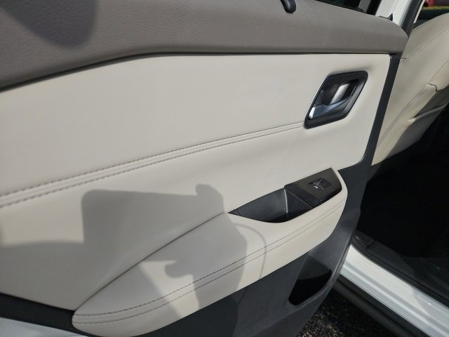 Used 2021 Nissan Rogue SL w/ Premium Package image 17