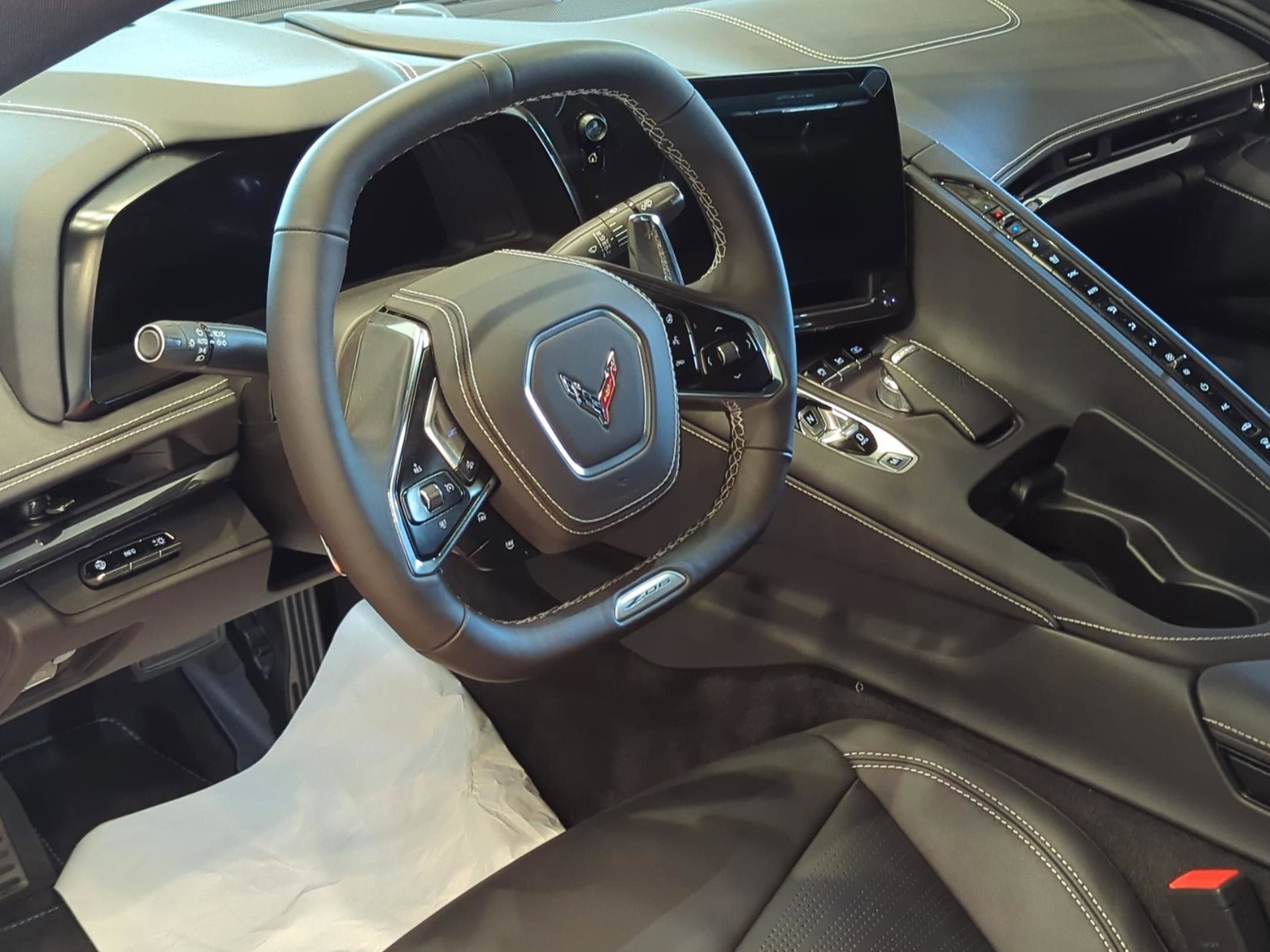 New 2025 Chevrolet Corvette Z06 w/ Stealth Interior Trim Package RWD image 7