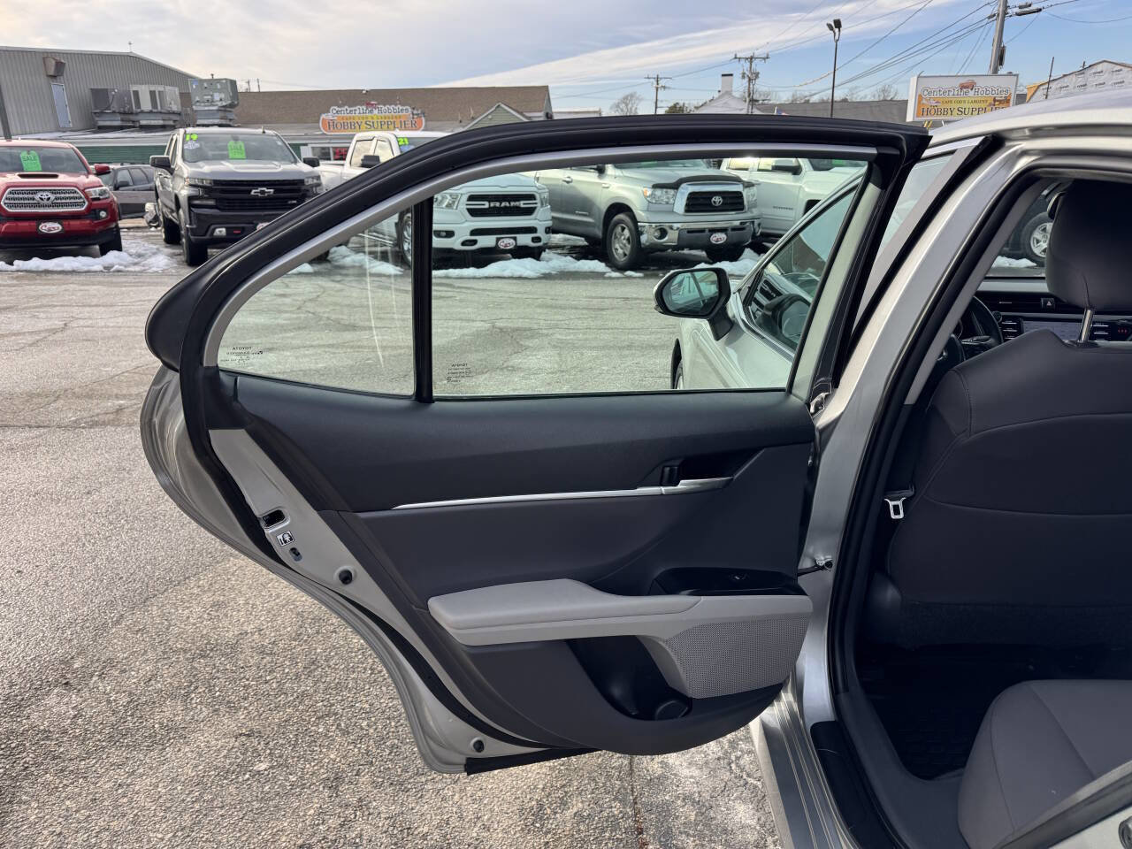 Used 2019 Toyota Camry LE w/ Convenience Package image 27