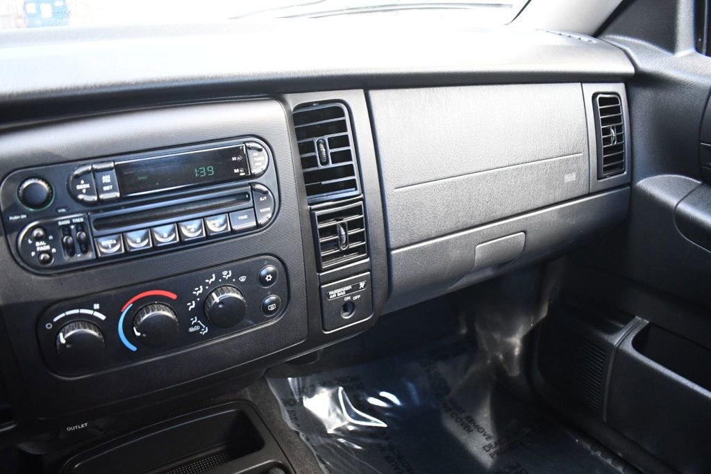 Used 2002 Dodge Dakota Sport image 12
