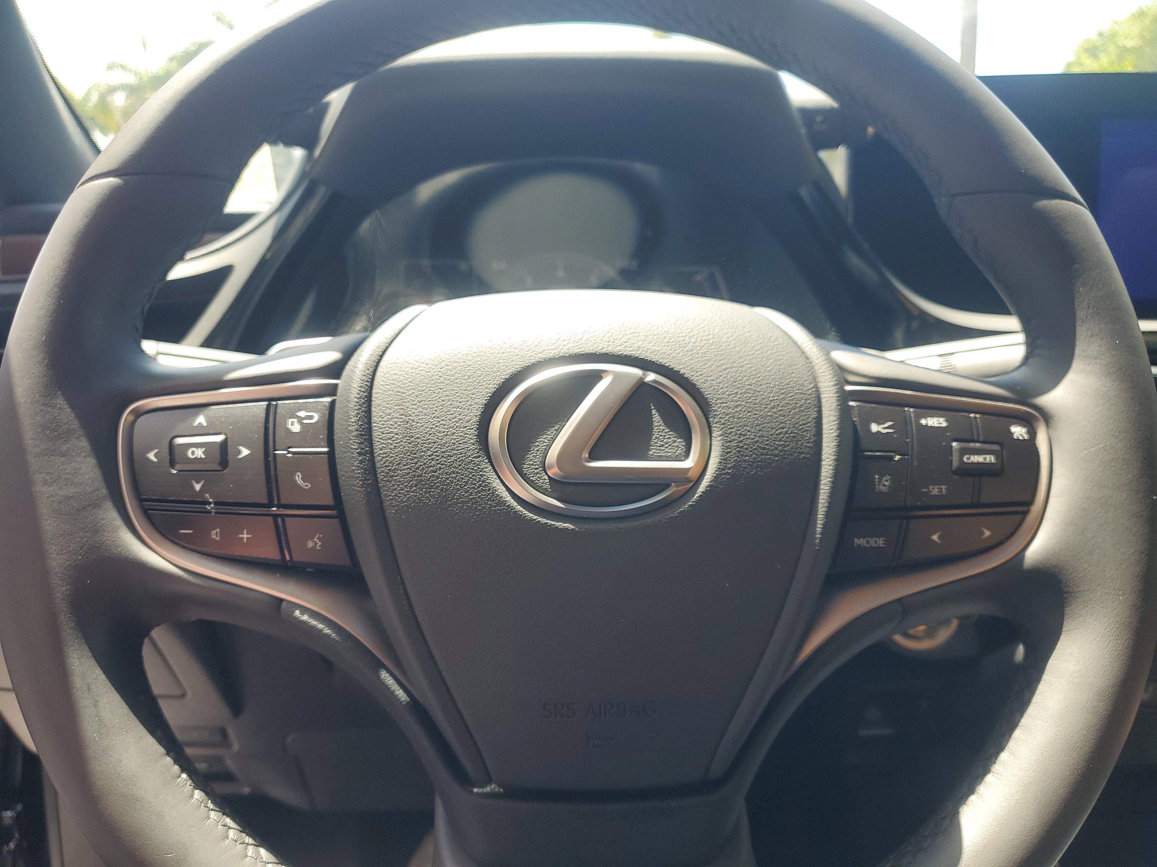 Certified 2024 Lexus ES 350 w/ Premium Package FWD image 19