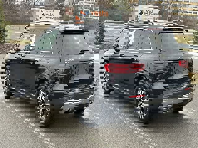 Used 2024 Mercedes-Benz GLB 250 4MATIC image 30