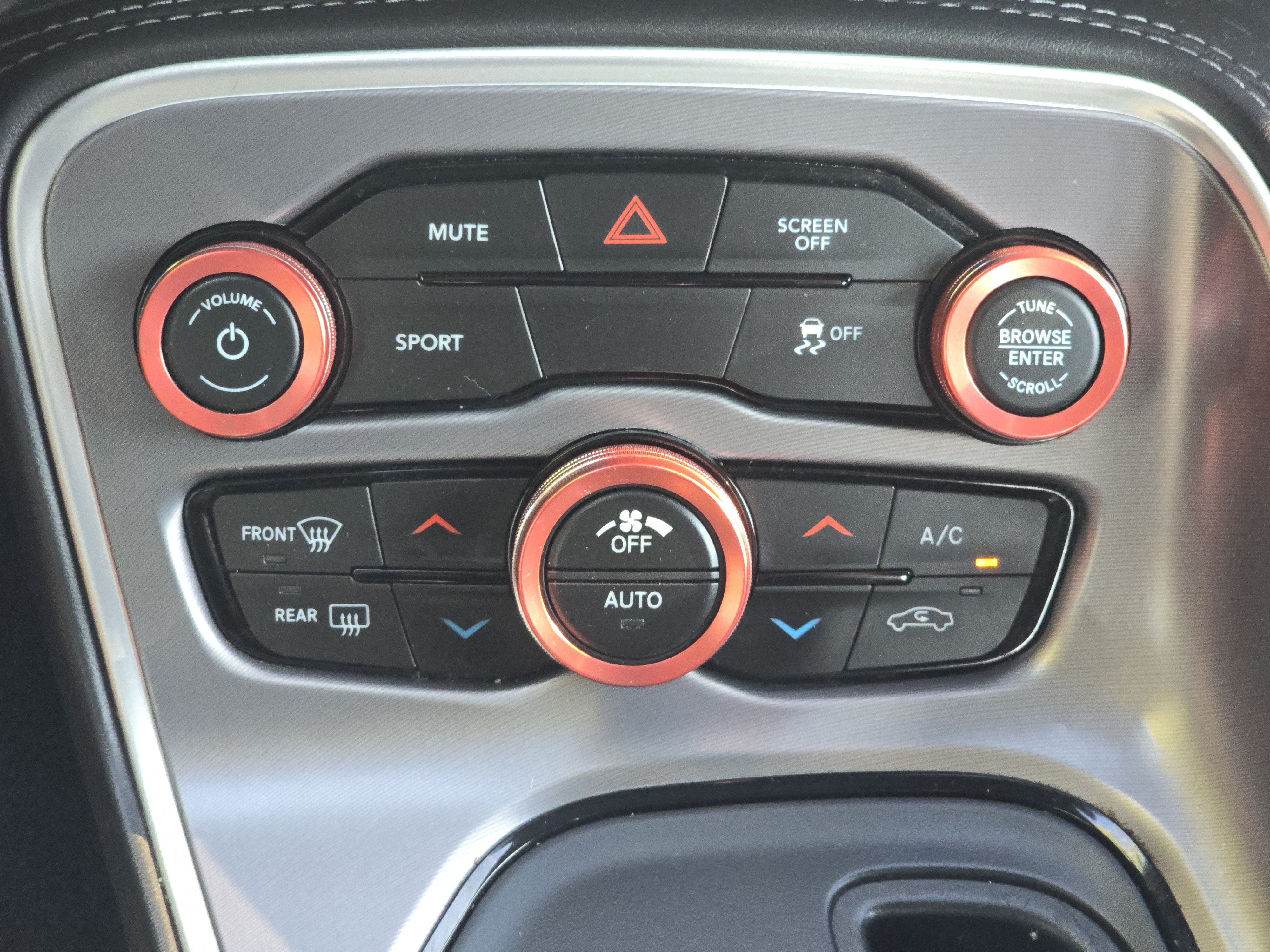 Used 2019 Dodge Challenger SXT RWD image 24