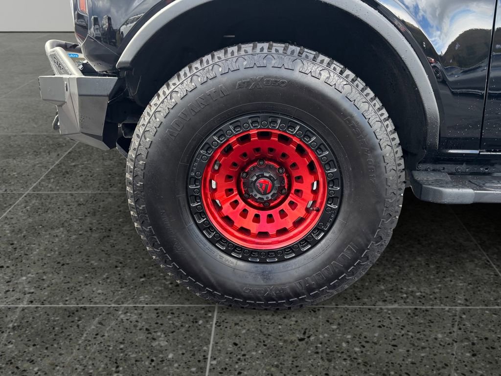 Used 2022 Ford Bronco Wildtrak image 4