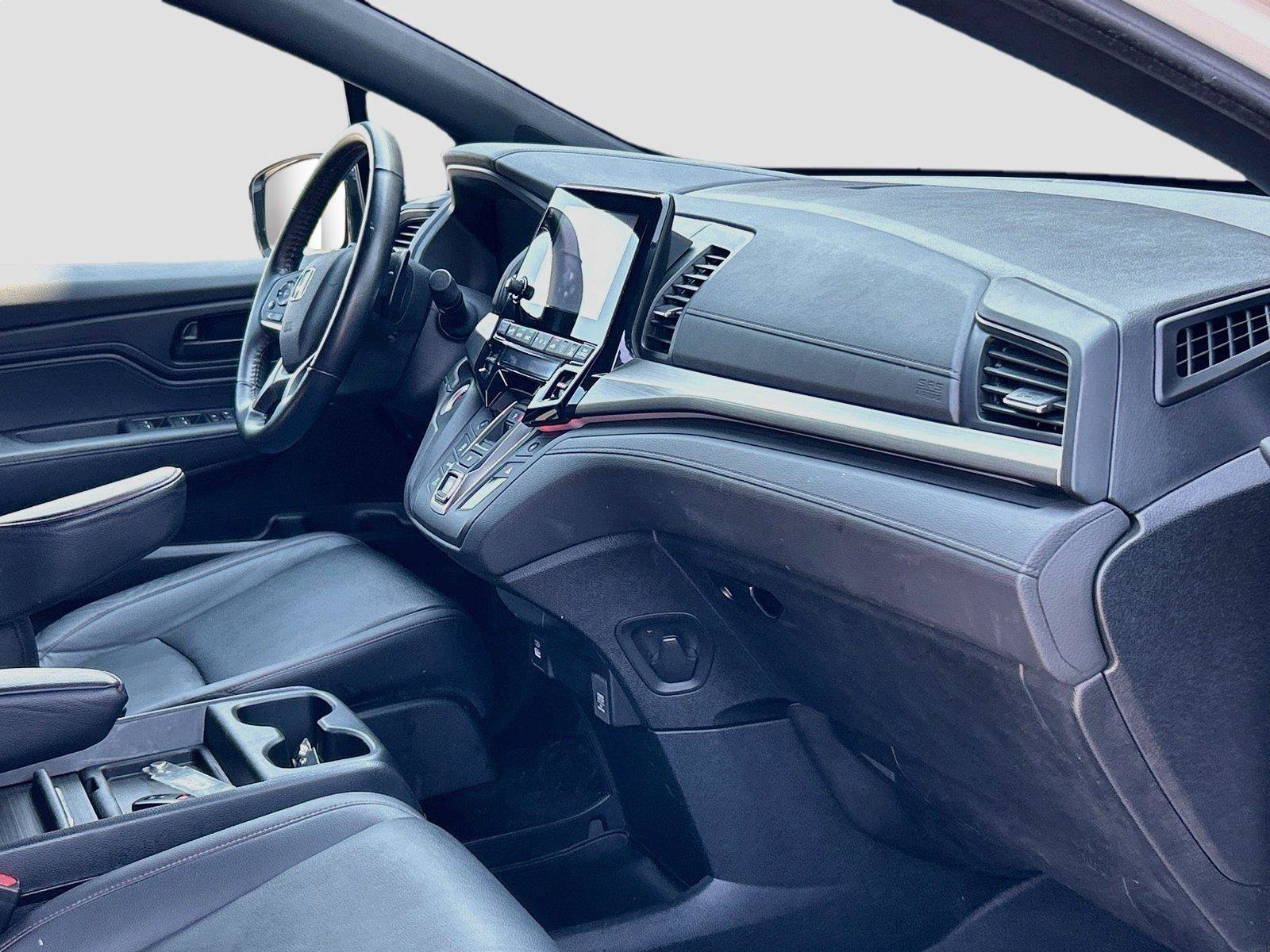 Used 2023 Honda Odyssey Sport image 15