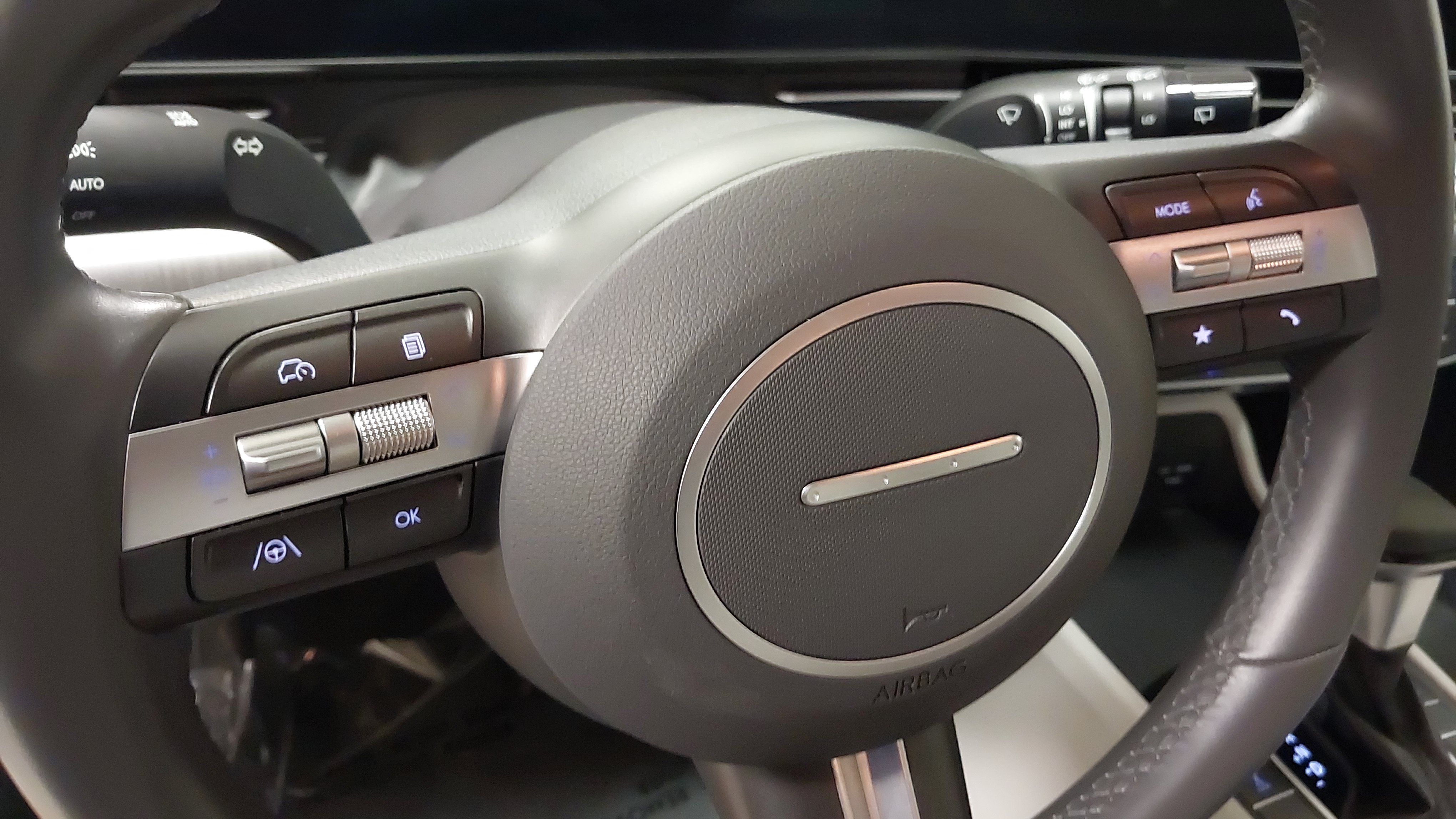 Used 2025 Hyundai Kona SEL AWD/4WD image 23