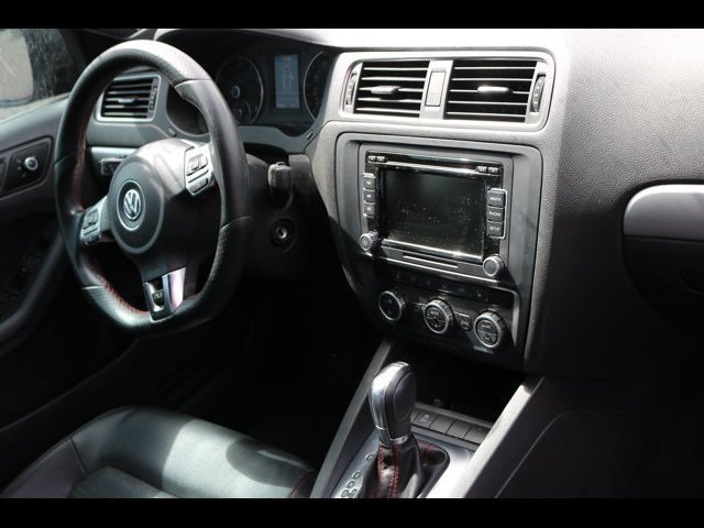 Used 2014 Volkswagen Jetta GLI Autobahn FWD image 9