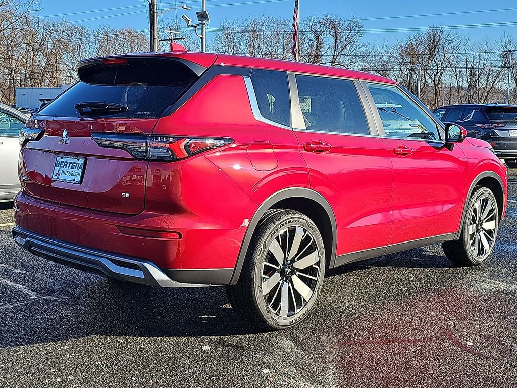 New 2026 Mitsubishi Outlander SE AWD/4WD image 4