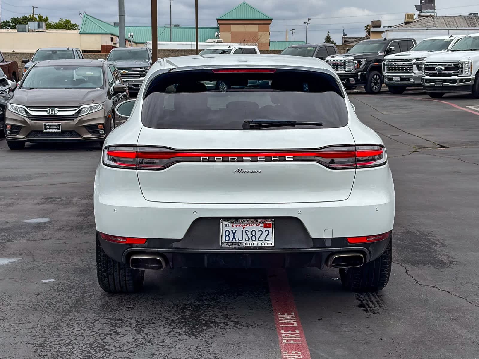 Used 2019 Porsche Macan AWD/4WD image 3
