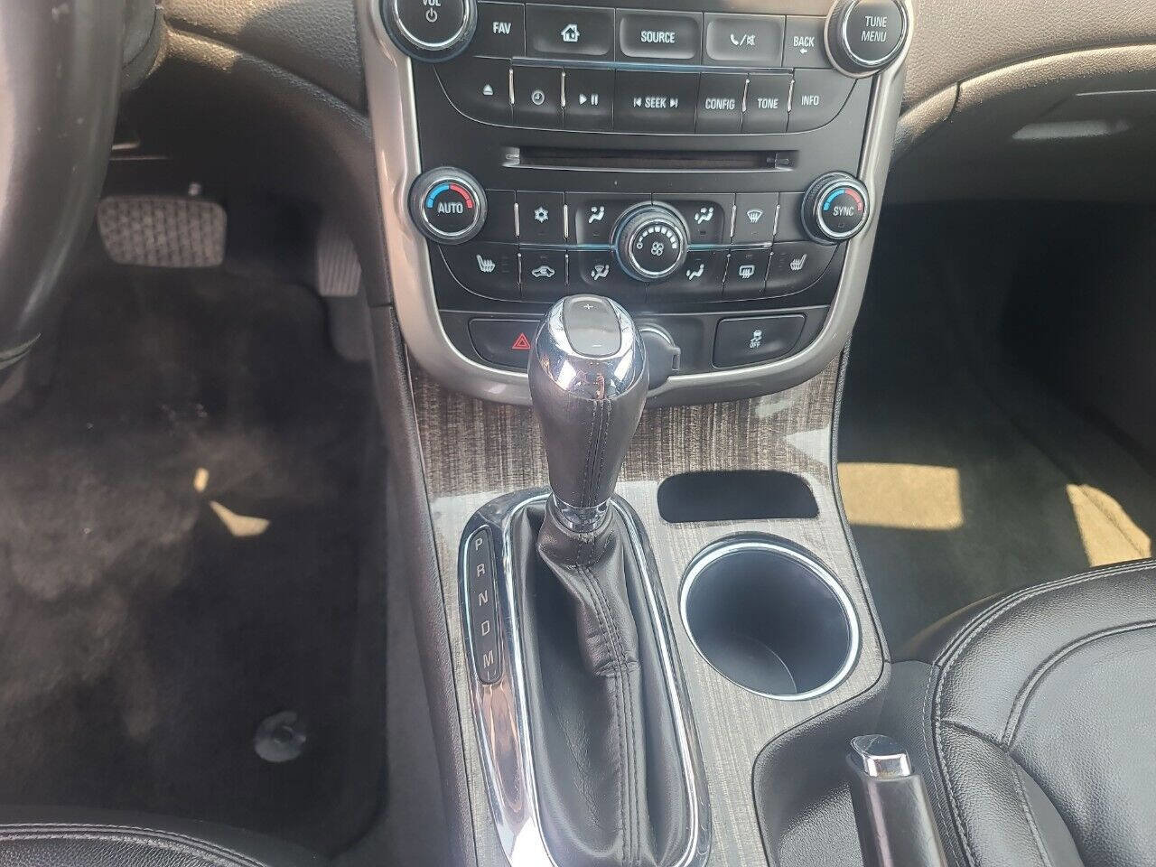 Used 2016 Chevrolet Malibu LTZ image 16