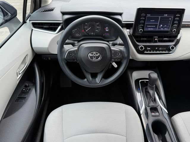 Used 2020 Toyota Corolla L FWD image 23