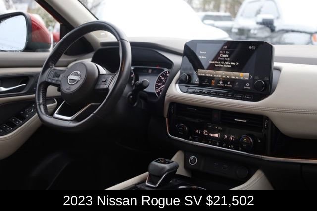 Used 2023 Nissan Rogue SV image 39