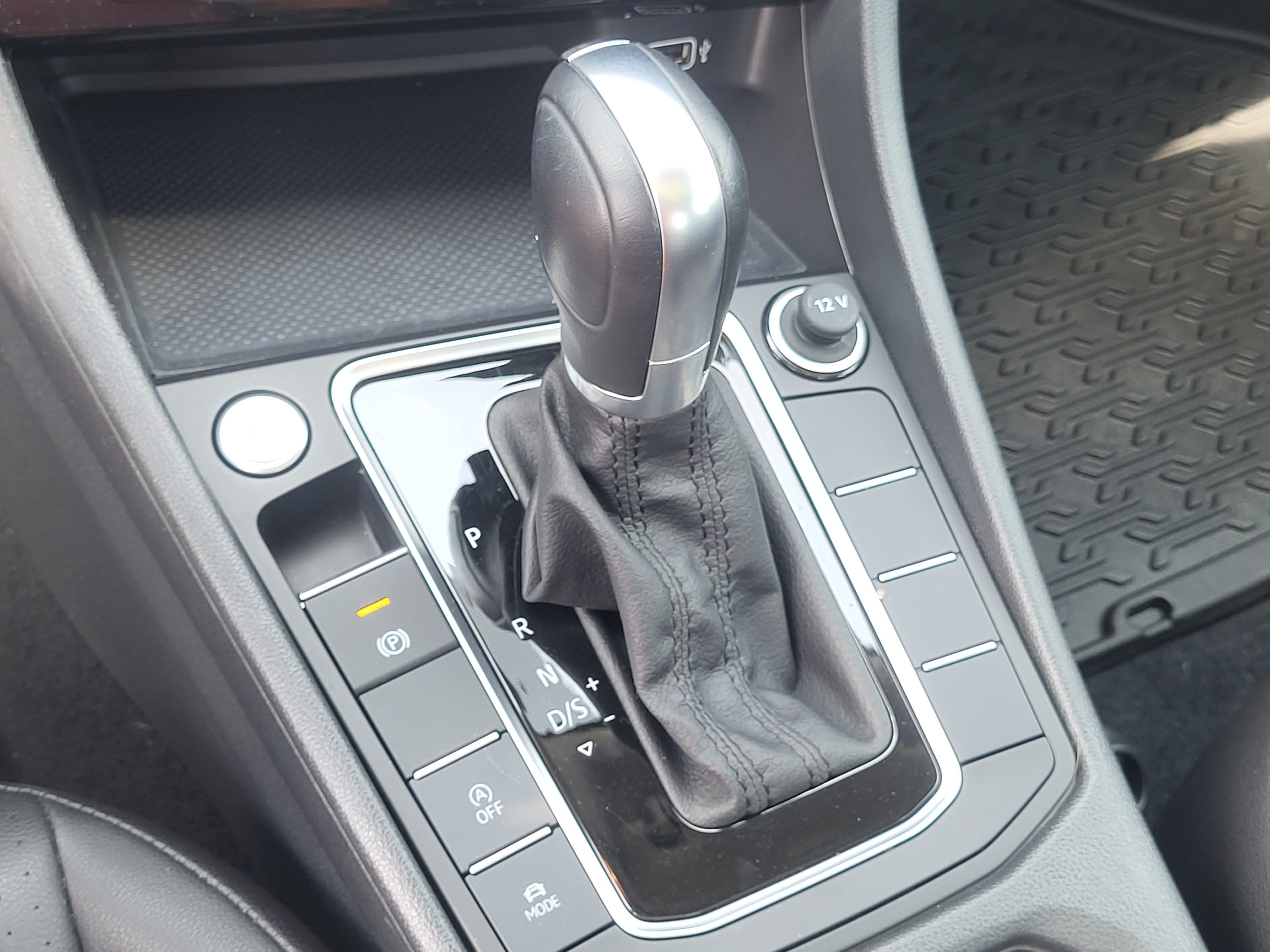 Used 2019 Volkswagen Jetta SEL FWD image 20