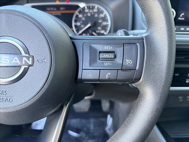 Used 2024 Nissan Rogue S image 15